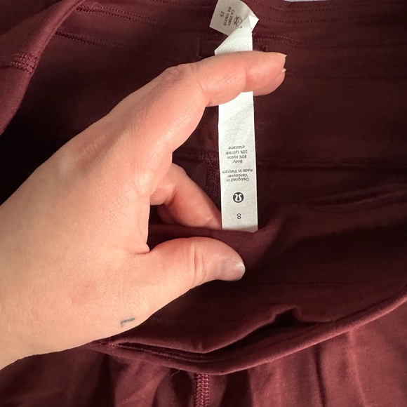 Lululemon Invigorate 23” - Picture 2 of 2